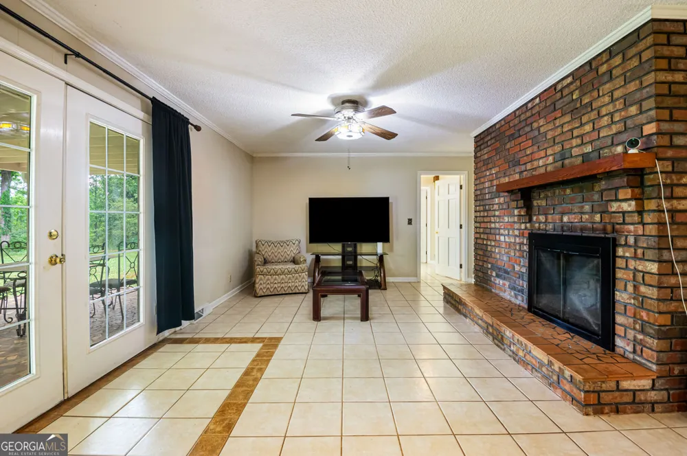 451 Toms Creek RD Martin, GA 30557