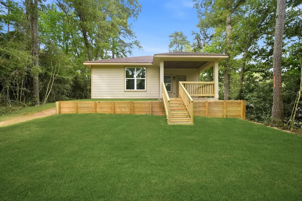 12530 State Highway 156 Coldspring, TX 77331