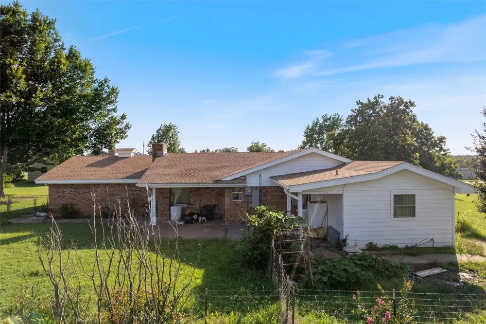 423 County Road 477 Road Stephenville, TX 76401