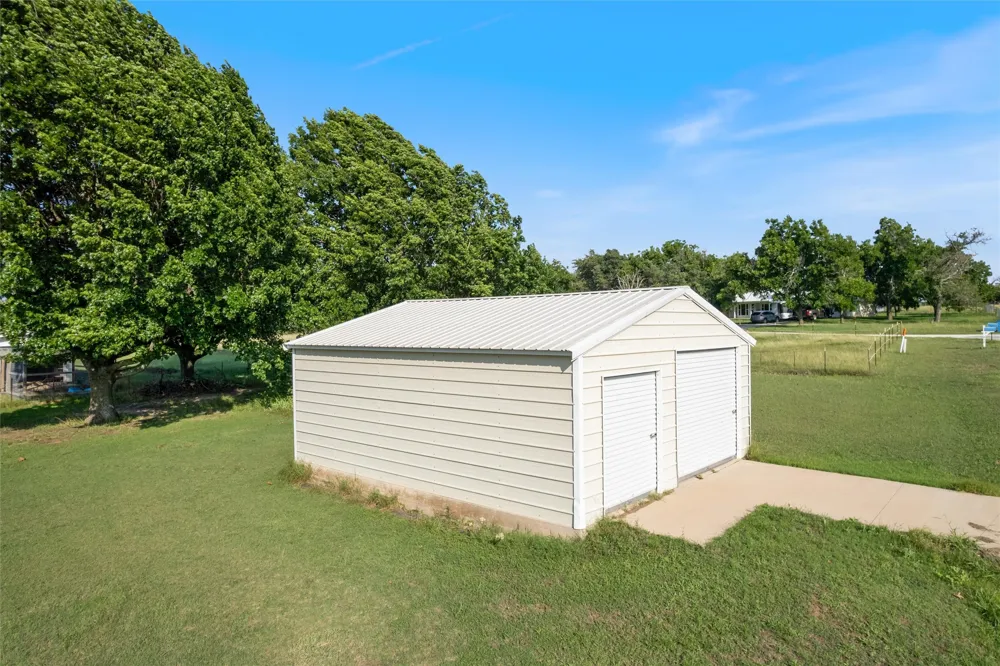 423 County Road 477 Road Stephenville, TX 76401