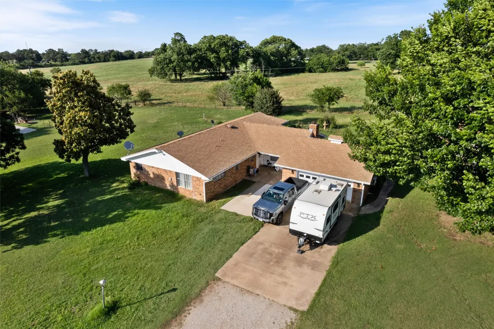 423 County Road 477 Road Stephenville, TX 76401