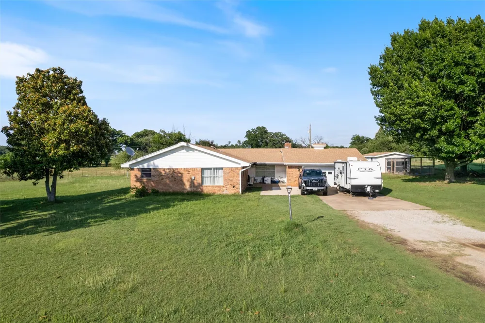 423 County Road 477 Road Stephenville, TX 76401