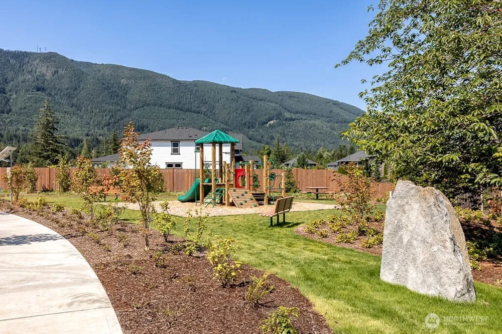 1165 Clearwater Way SE #18 North Bend, WA 98045