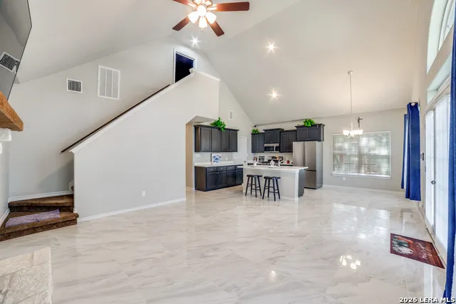 1020 Pebble Beach Dr NW Lakehills, TX 78063