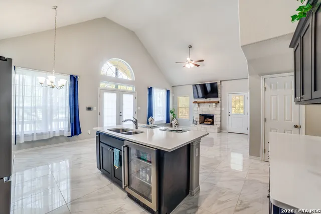 1020 Pebble Beach Dr NW Lakehills, TX 78063