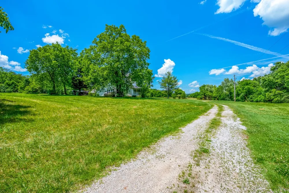 2200 Sugar Ridge Rd Spring Hill, TN 37174