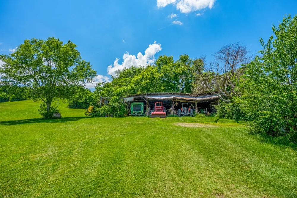 2200 Sugar Ridge Rd Spring Hill, TN 37174