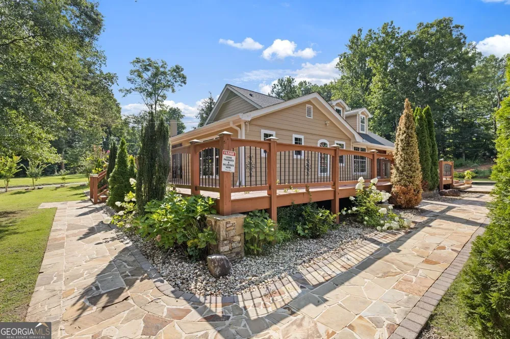 335 Level Creek RD Sugar Hill, GA 30518