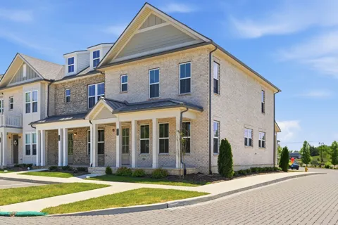 400 Perch St