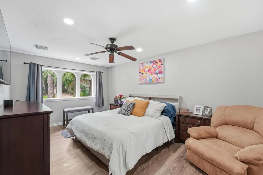 2051 Shadow Rock Drive Kingwood, TX 77339