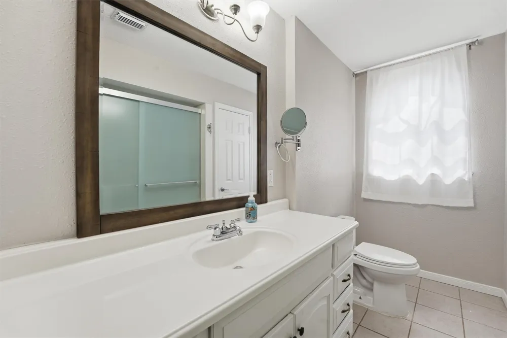 2051 Shadow Rock Drive Kingwood, TX 77339