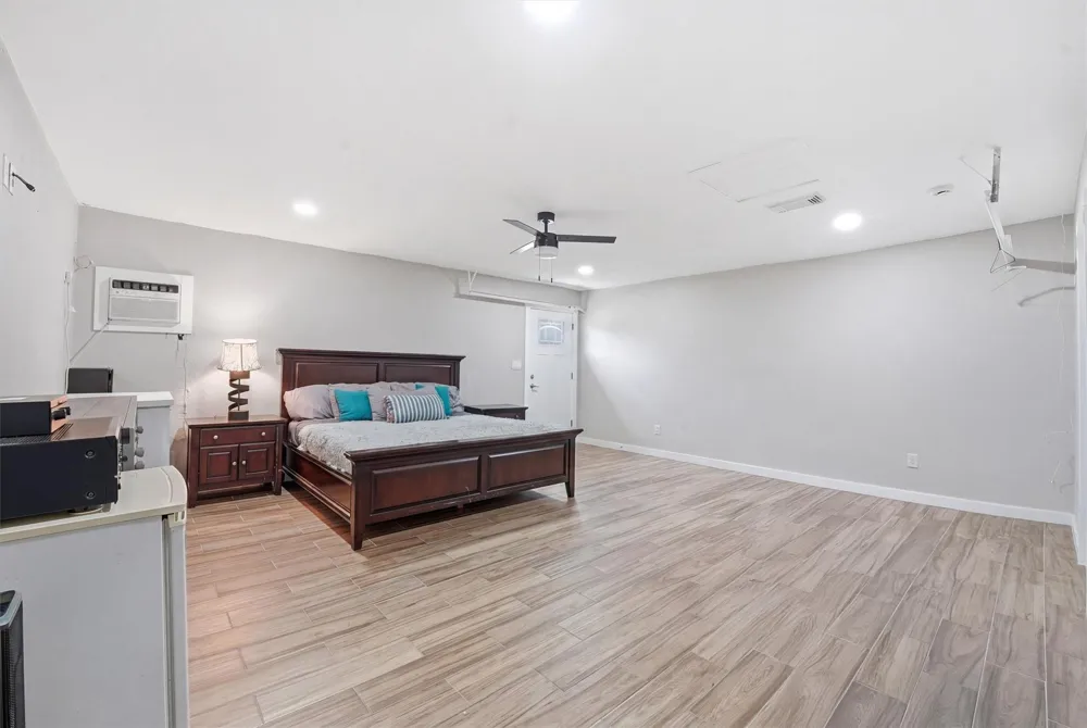 2051 Shadow Rock Drive Kingwood, TX 77339