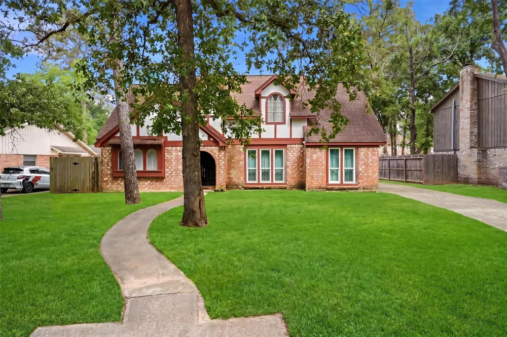 2051 Shadow Rock Drive Kingwood, TX 77339