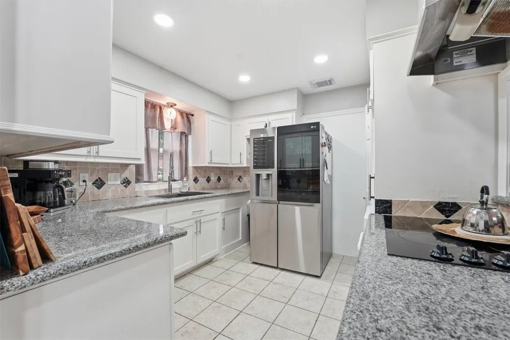 2051 Shadow Rock Drive Kingwood, TX 77339