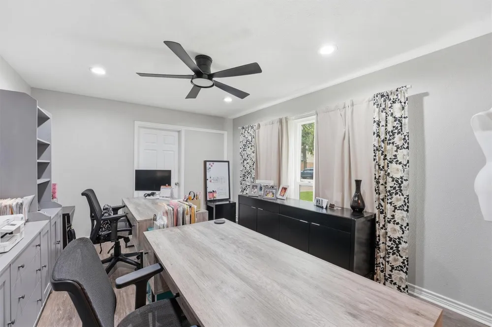 2051 Shadow Rock Drive Kingwood, TX 77339