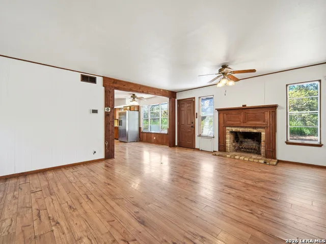 300 Avenue M Hondo, TX 78861