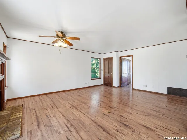300 Avenue M Hondo, TX 78861