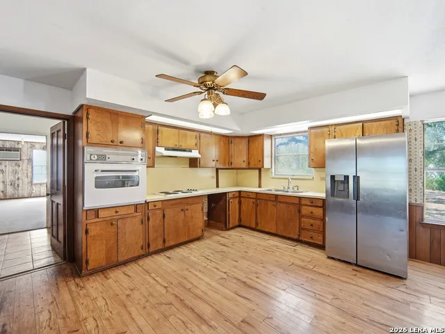 300 Avenue M Hondo, TX 78861