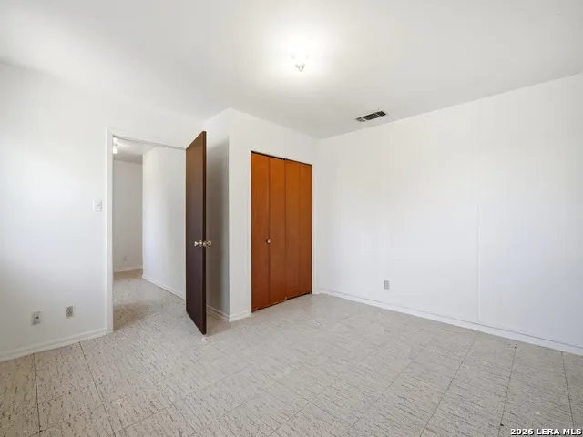 300 Avenue M Hondo, TX 78861