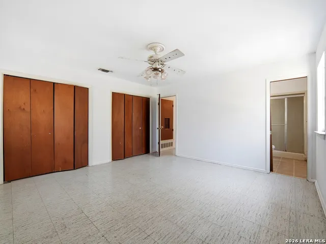 300 Avenue M Hondo, TX 78861
