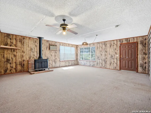 300 Avenue M Hondo, TX 78861