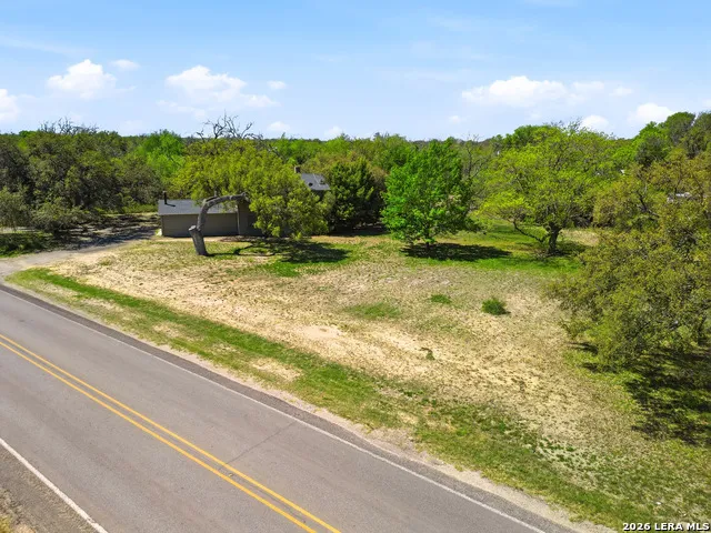 300 Avenue M Hondo, TX 78861