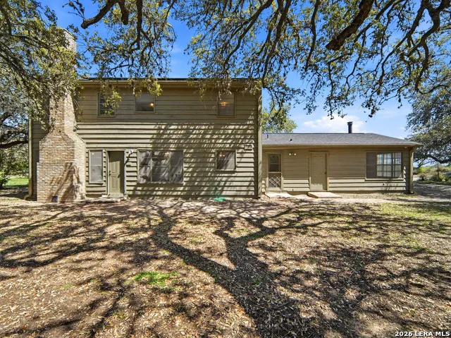 300 Avenue M Hondo, TX 78861