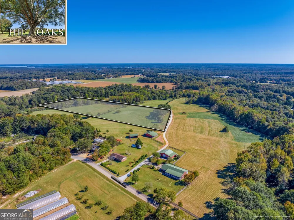 2 The Oaks DR Hartwell, GA 30643