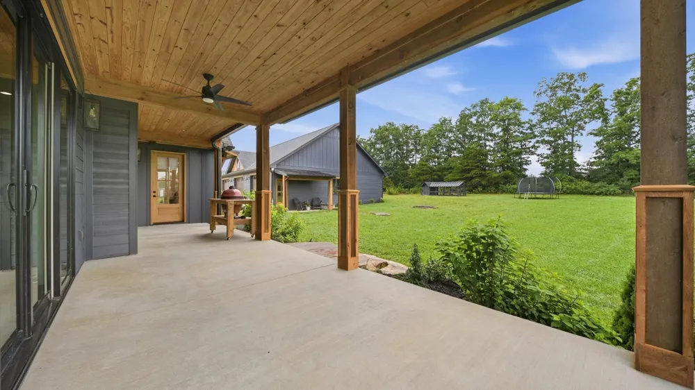 346 Palmer Rock Quarry Road Graysville, TN 37338