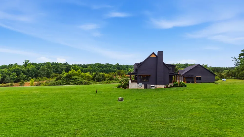346 Palmer Rock Quarry Road Graysville, TN 37338