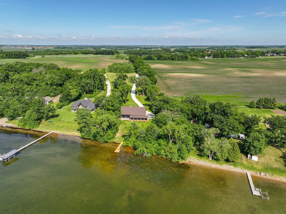 17200 Aaron Heights NW Evansville, MN 56326