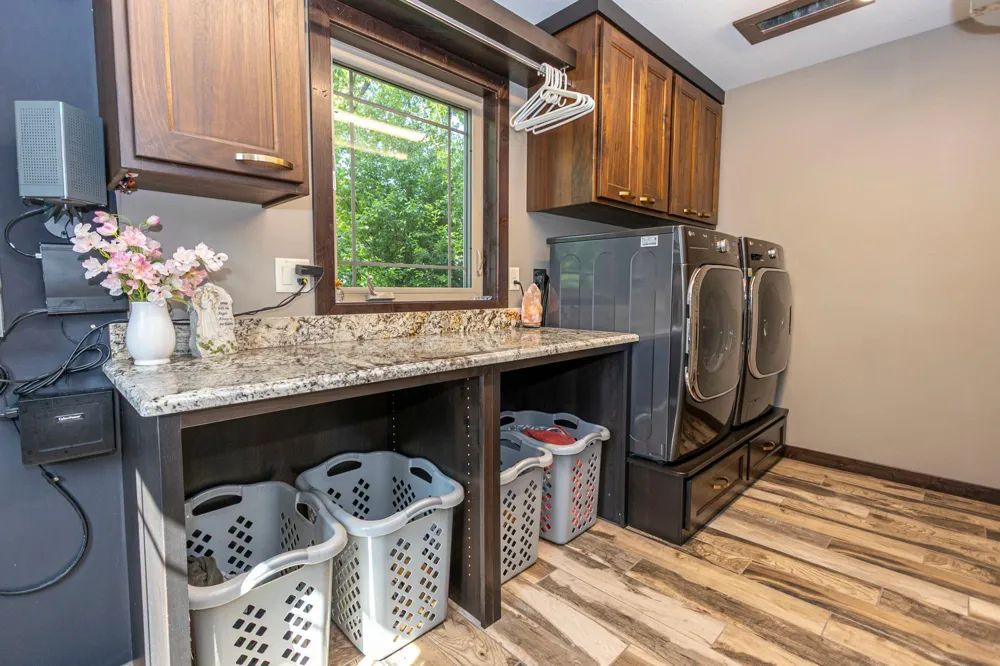 17200 Aaron Heights NW Evansville, MN 56326