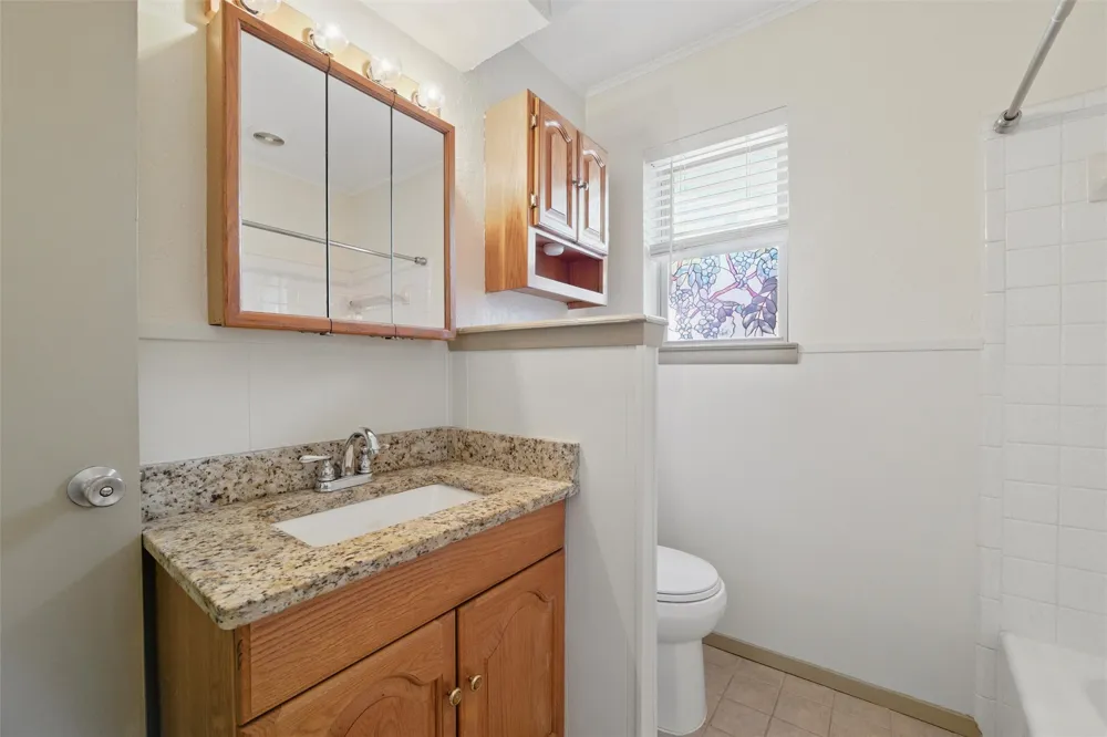 1801 Tyler Avenue Euless, TX 76040