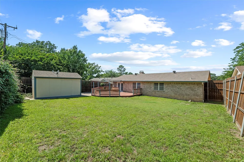 1801 Tyler Avenue Euless, TX 76040