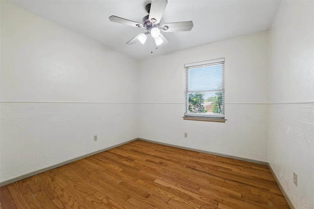1801 Tyler Avenue Euless, TX 76040