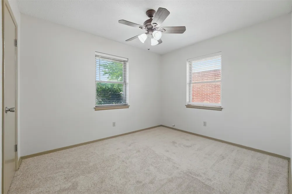 1801 Tyler Avenue Euless, TX 76040