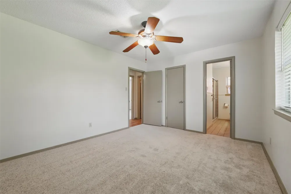 1801 Tyler Avenue Euless, TX 76040
