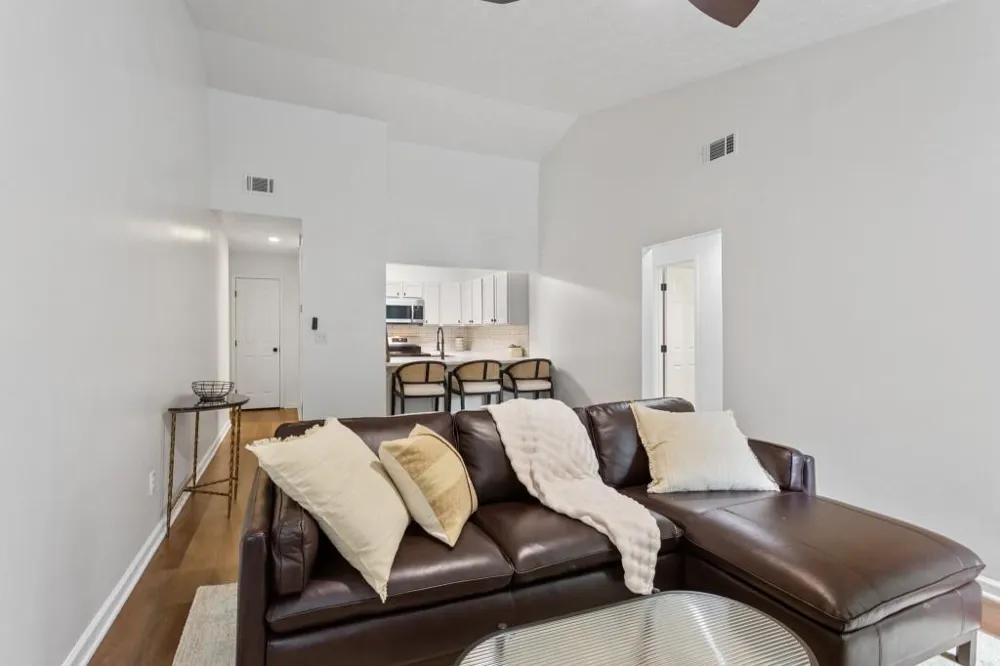 476 Teal Ct Roswell, GA 30076