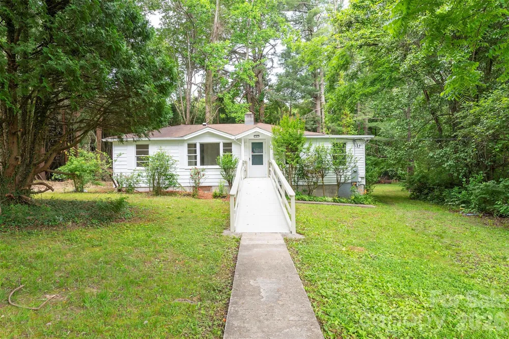 215 Merchant Street #2 Asheville, NC 28803