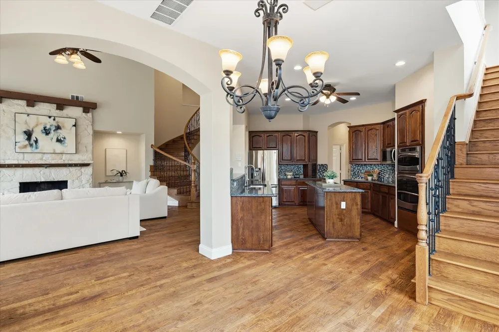 2518 Merlin Drive Lewisville, TX 75056