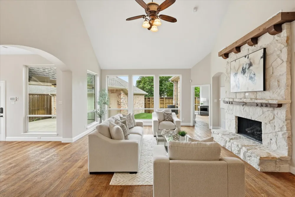 2518 Merlin Drive Lewisville, TX 75056