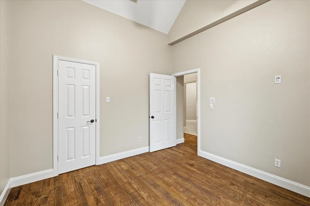 2518 Merlin Drive Lewisville, TX 75056