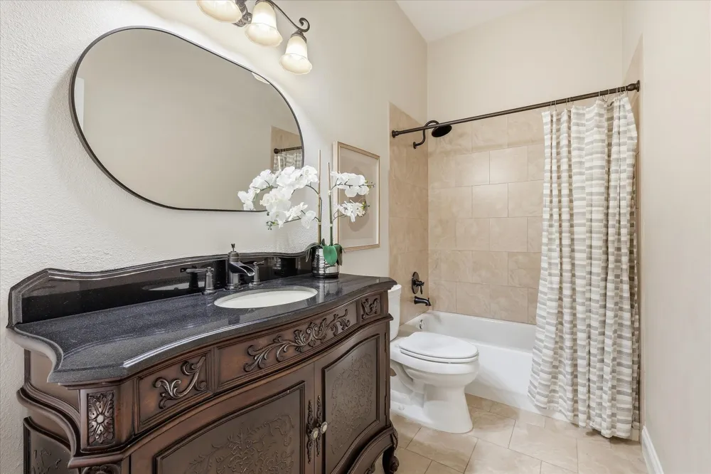2518 Merlin Drive Lewisville, TX 75056