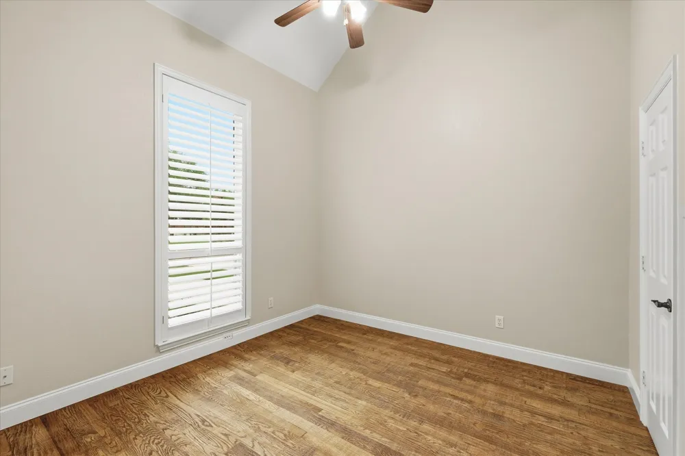 2518 Merlin Drive Lewisville, TX 75056