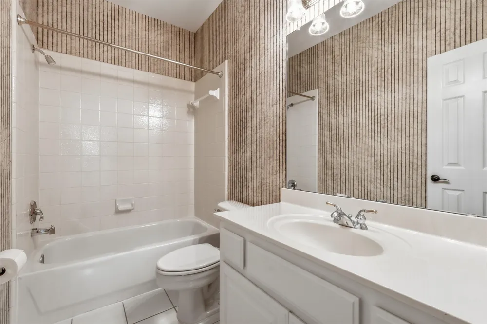2518 Merlin Drive Lewisville, TX 75056