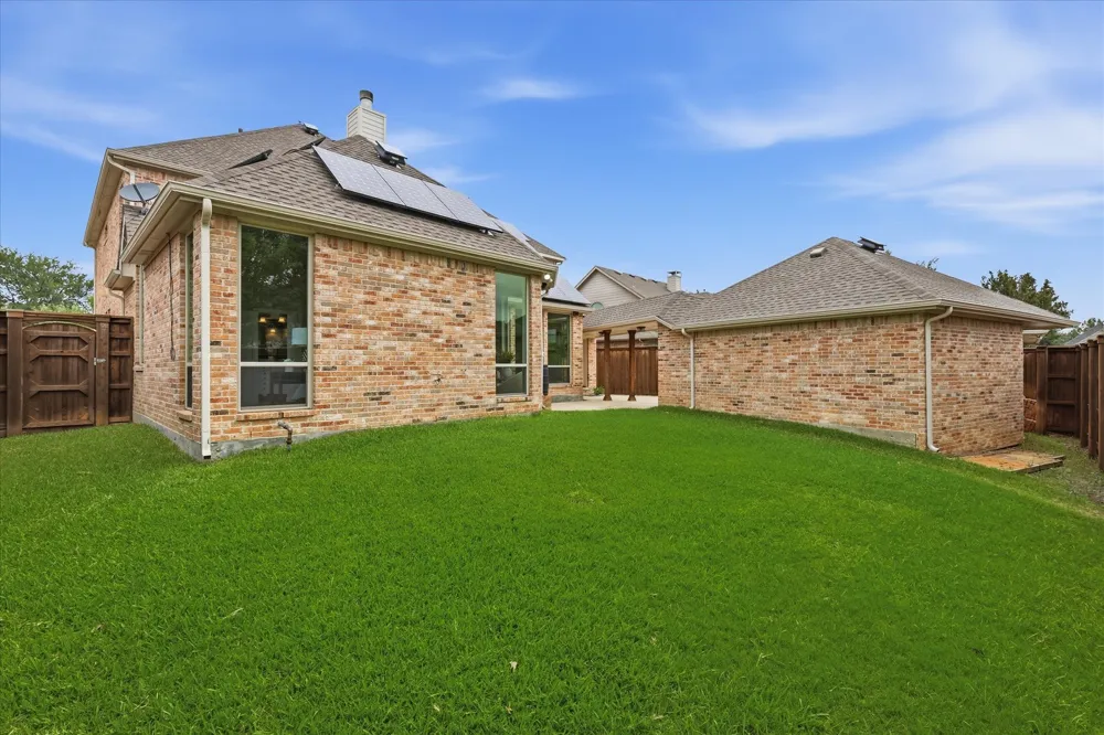 2518 Merlin Drive Lewisville, TX 75056
