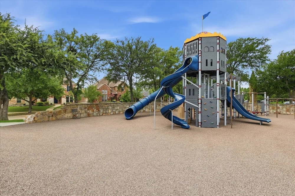 2518 Merlin Drive Lewisville, TX 75056