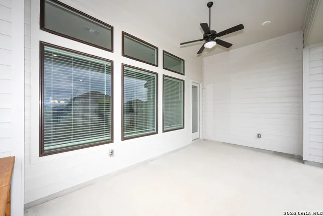 972 Nolte Bend Seguin, TX 78155