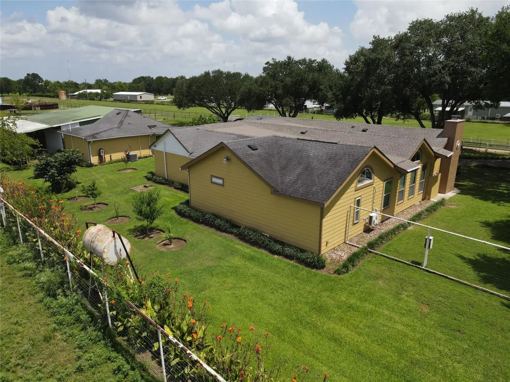 37110 Donigan Road Brookshire, TX 77423
