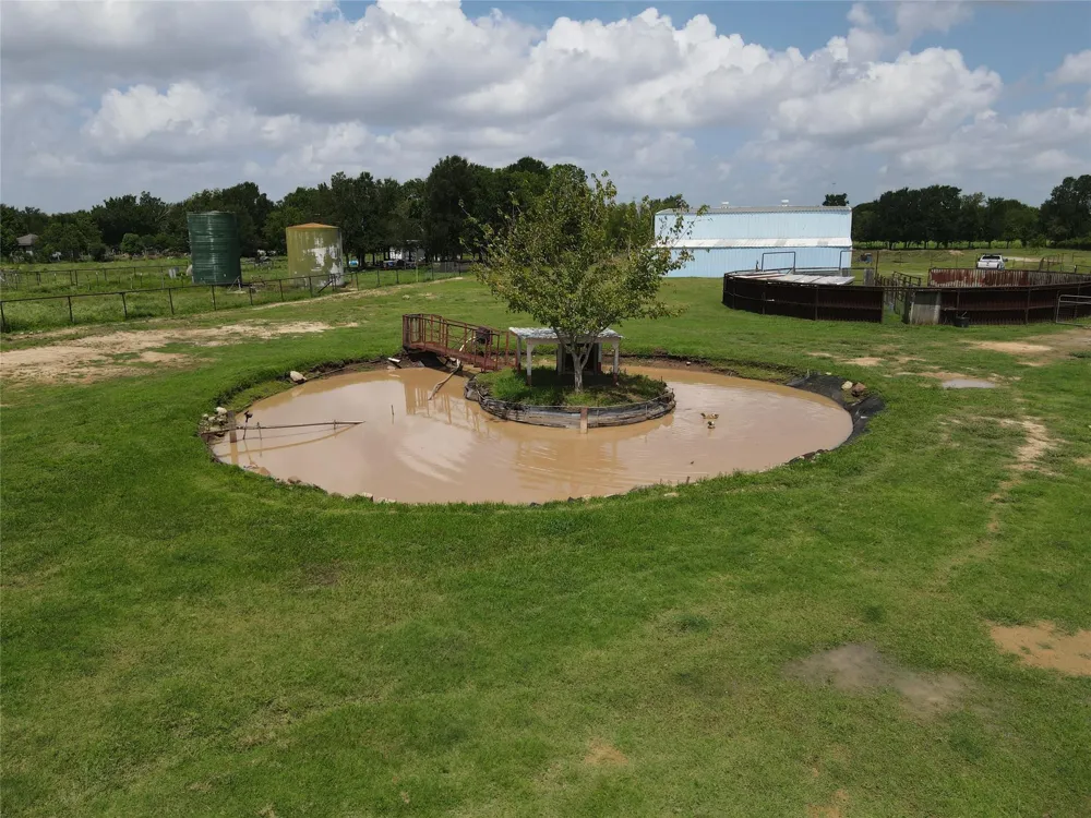 37110 Donigan Road Brookshire, TX 77423